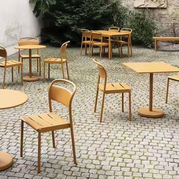 SASSARI Table - Image 2